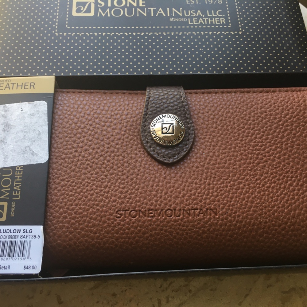 Stone Mountain leather wallet